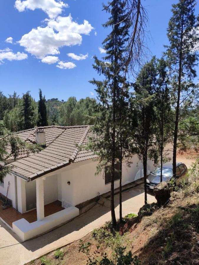 Bonita Casa Blanca En El Bosque. Villa Cordoba Exterior photo